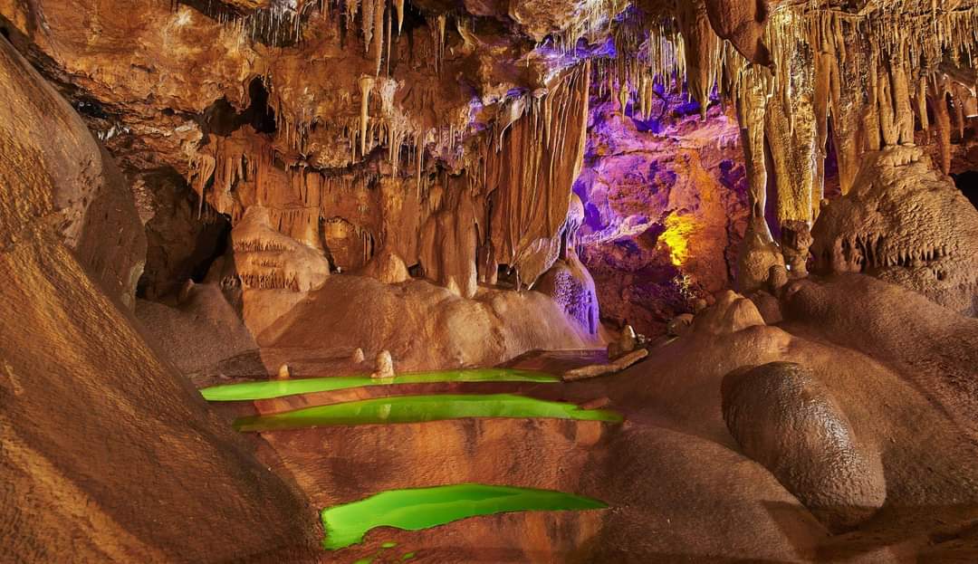 visite-grotte-souterraine-baume-obscure-saint-vallier