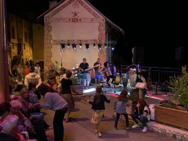 soirees-estivales-villages-alpes-maritimes-concert-musique-ete-2022