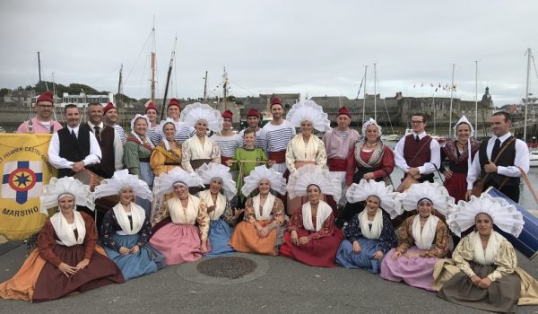 animations-folkloriques-danses-provence-fete-village-alpes-maritimes