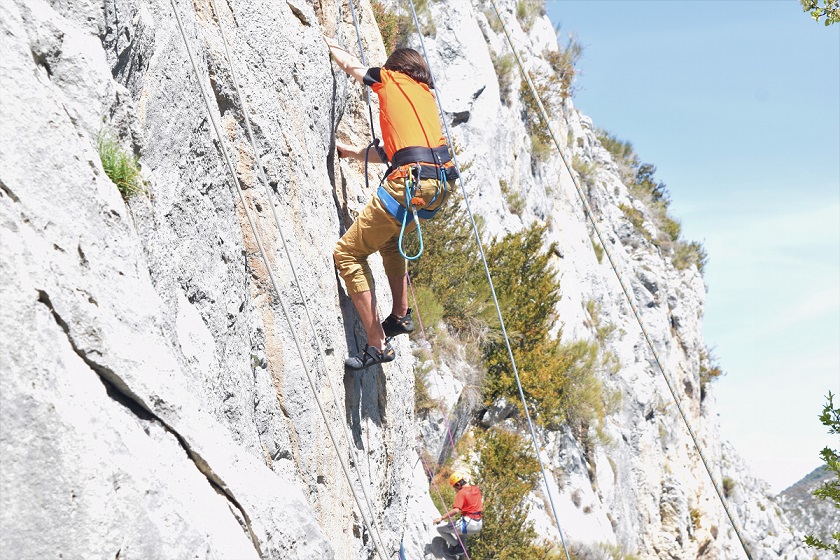 sejour-stage-loisirs-esaclade-enfant-adolescent-alpes-maritimes-06