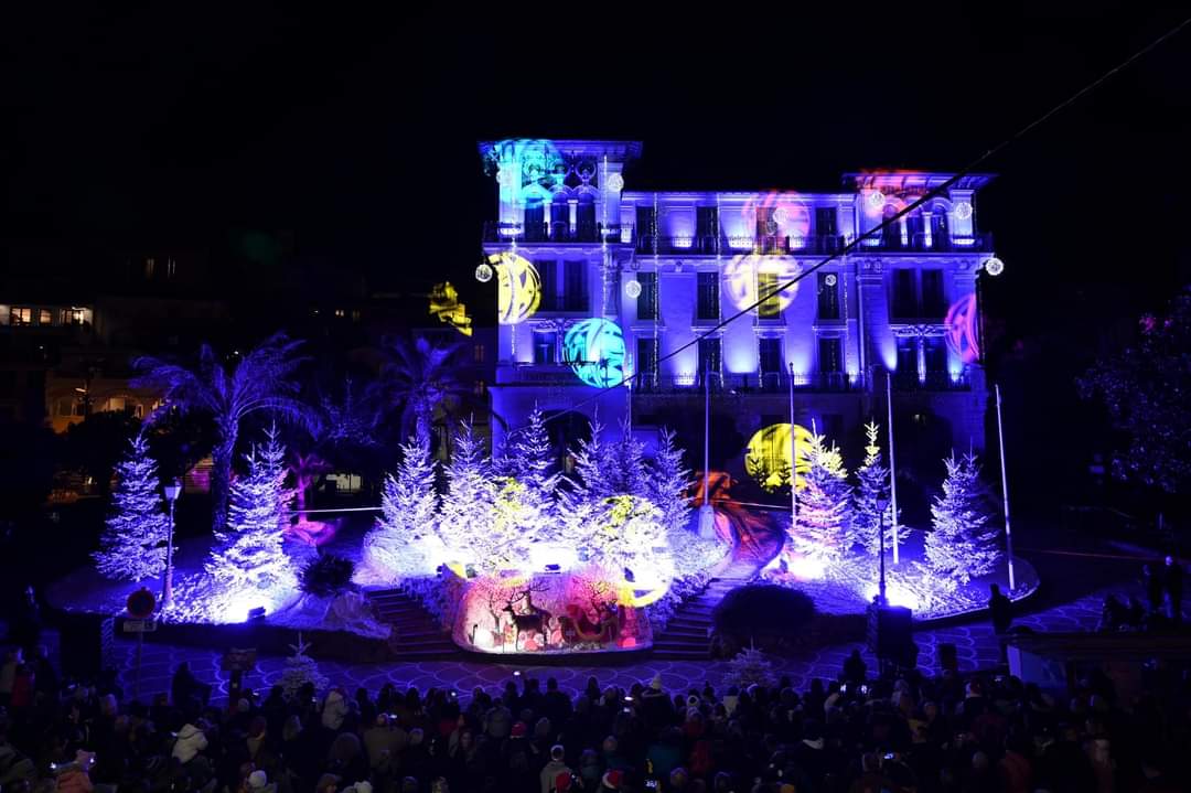 spectacle-noel-illuminations-feu-artifice-decembre-nice-cannes-cote-azur