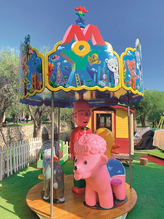 maneges-petits-enfants-parc-attractions-colle-sur-loup-alpes-maritimes