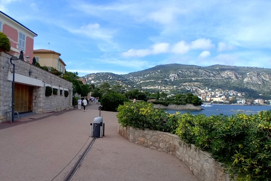 balade-facile-sentier-littoral-chemin-bord-mer-alpes-maritimes-saint-jean-cap-ferrat