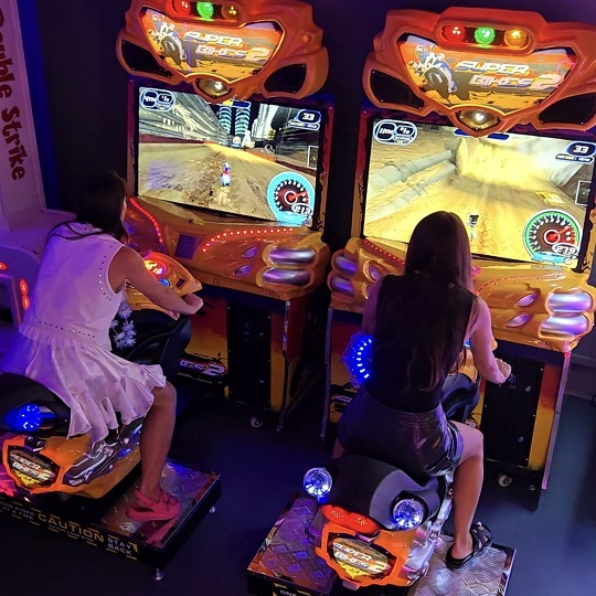 anniversaire-enfant-salle-jeux-video-animations-nice-centre-alpes-maritimes-tarifs