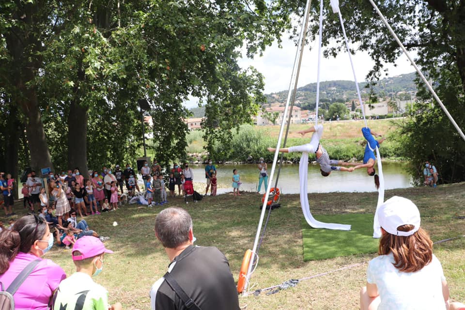 art-fil-eau-pegomas-animations-enfants-famille-gratuit-jeux