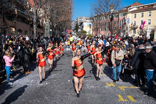 carnaval-la-trinite-06-alpes-maritimes-cote-azur-enfants-festivites-corso