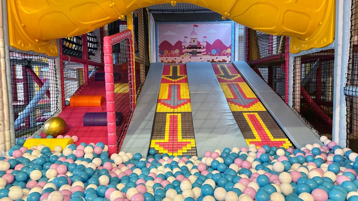 espace-jeux-enfants-piscine-balles-toboggans-parcours-aventure-nice-est-vauban