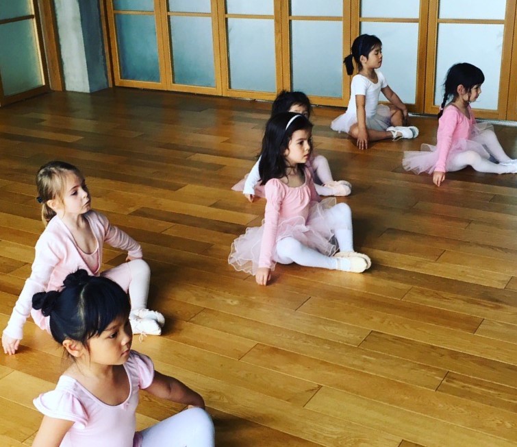 cours-eveil-danse-classique-passion-ballerine-enfant-nice-studio-centre-ville