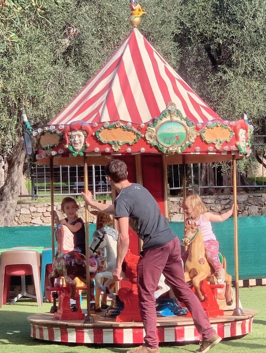 maneges-animations-enfants-nice-centre-ville-gare-du-sud-vacances-aout