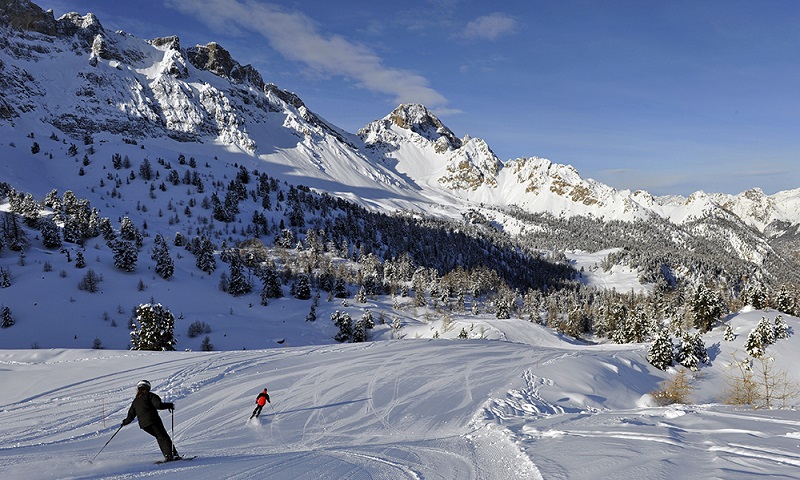 sejour-colo-ski-enfant-adolescent-auron-alpes-sud-depart-nice