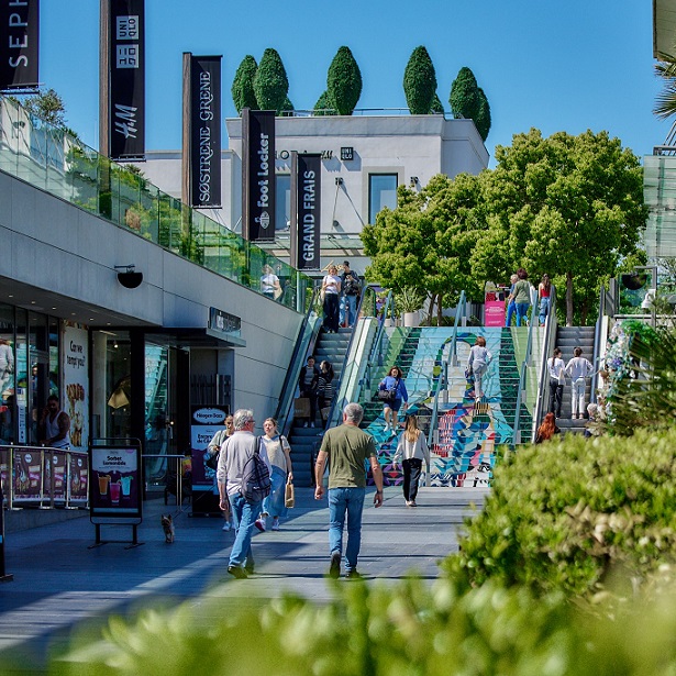 centre-commercial-shopping-promenade-riviera-cagnes-06-nice-magasins