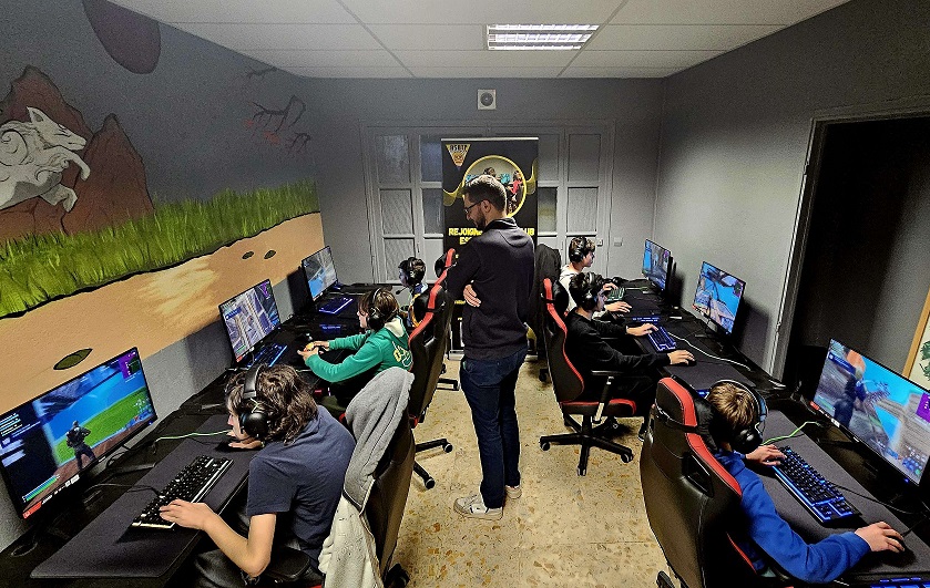 club-esport-tournois-competition-nice-cote-azur-activite-adolescent-jeux-video