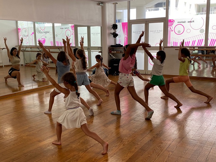 ecole-danse-stage-cours-vacances-enfant-antibes-tous-niveaux