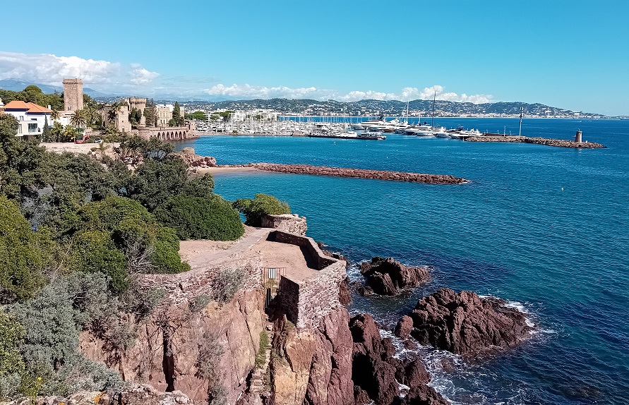 sentier-promenade-balade-bord-mer-mandelieu-esterel-facile-famille