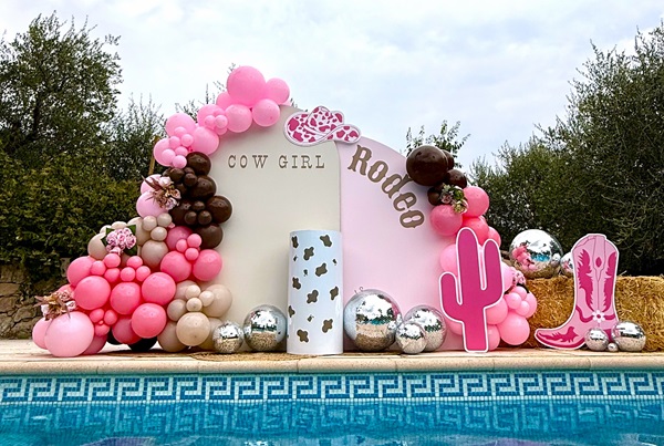 passion-deco-anniversaire-arche-ballons-location-gonflables-mascotte
