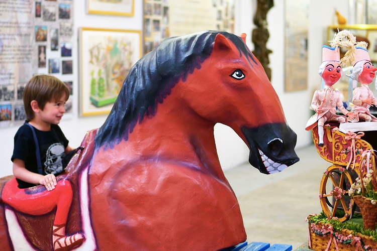 visite-musee-carnaval-nice-horaires-trajet-tarif-enfant-adulte