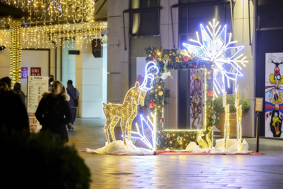 animations-noel-parades-musique-enfants-centre-commercial-shopping-promenade-riviera-cagnes-06-cote-azur