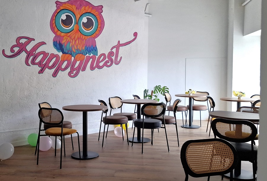 loaction-salle-anniversaire-enfant-jeux-animations-mascottes-nice-est-happynest-cote-azur