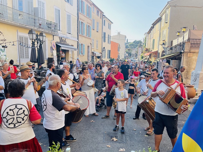 sortie-famille-enfants-fete-traditionnelle-provencale-alpes-maritimes-cote-azur