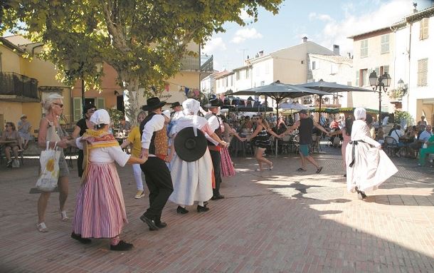 festivites-06-fete-provencale-french-riviera-kids-loisirs