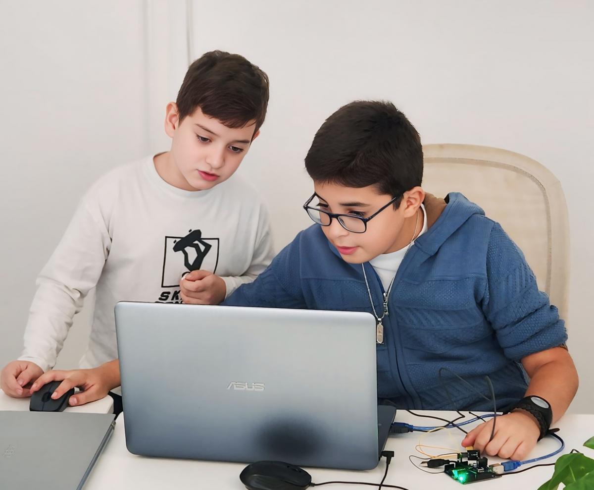 stage-cours-informatique-codage-programmation-enfant-nice-ecole-sophia-cote-azur