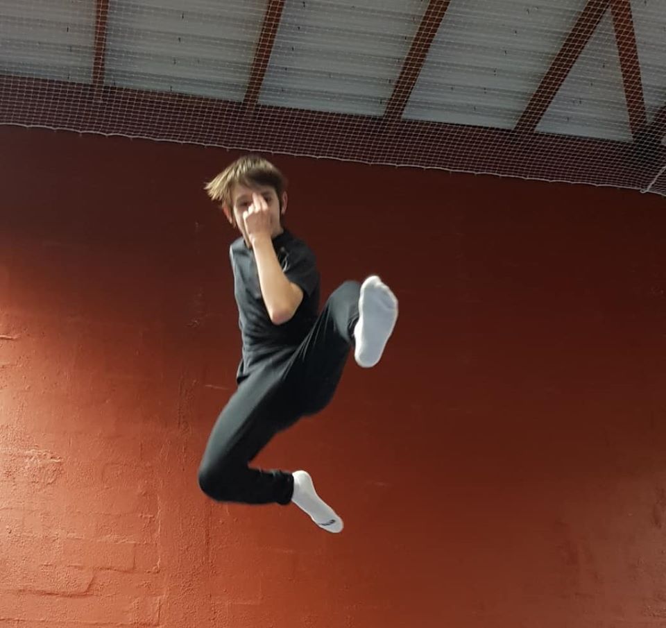 evenement-sportif-escalade-trampoline-salle-sport-enfant-adolescent-adulte-saint-laurent-alpes-maritimes