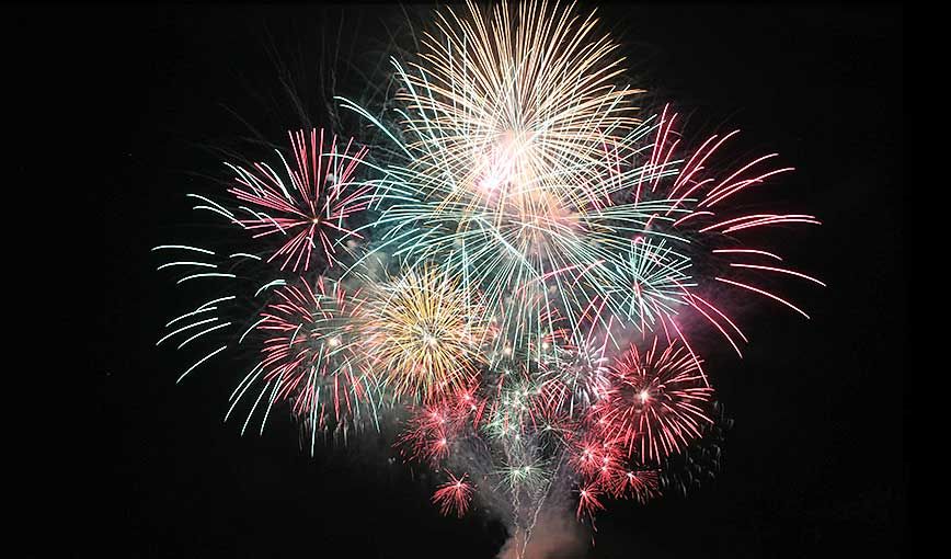 Feu d'artifice et soirée musicale à Mandelieu la Napoule mercredi 23 août 2023 RécréaNice Feu d'artifice et soirée musicale à Mandelieu la Napoule mercredi 23 août 2023 RécréaNice