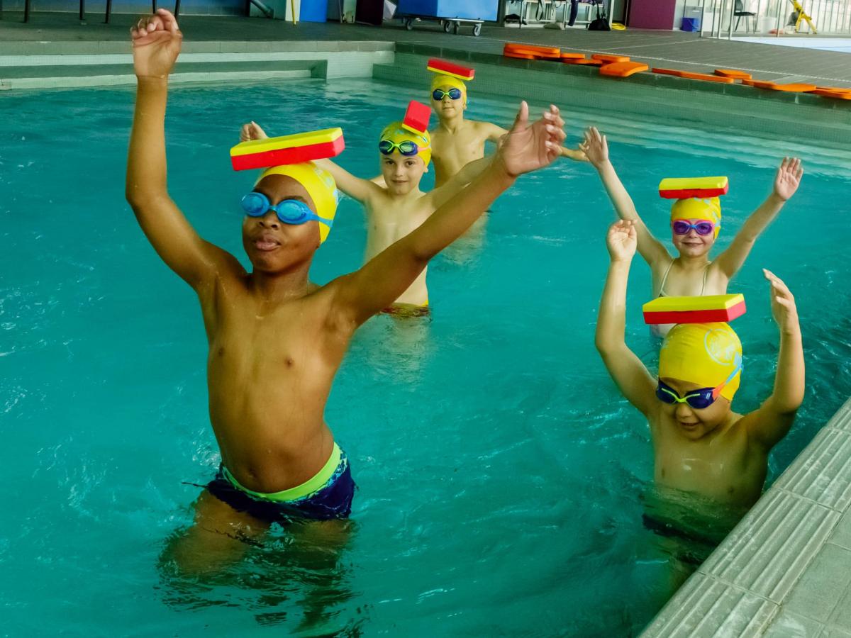cours-apprendre-nager-enfant-piscine-nice-asptt-ecole-natation-sport
