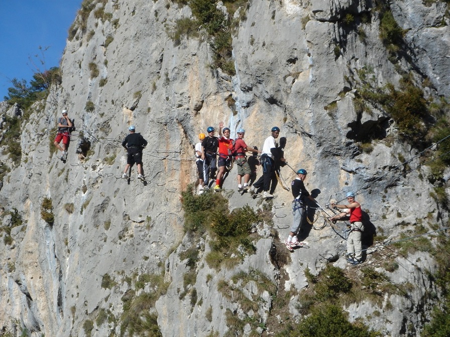 activite-montagne-ete-alpes-maritimes-roubion-sport-escalade