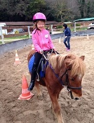 ecuries-veys-activite-enfants-equitation-poney