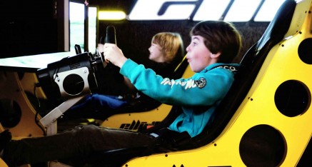 racing-zone-simulateur-automobile-sortie-famille