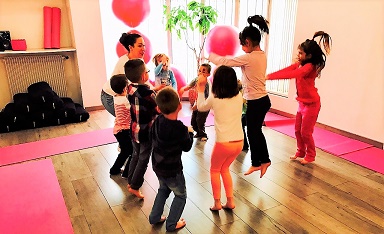 Anniversaire Zen Cocooning Pour Enfants Chez Maman Bulle A Nice Recreanice