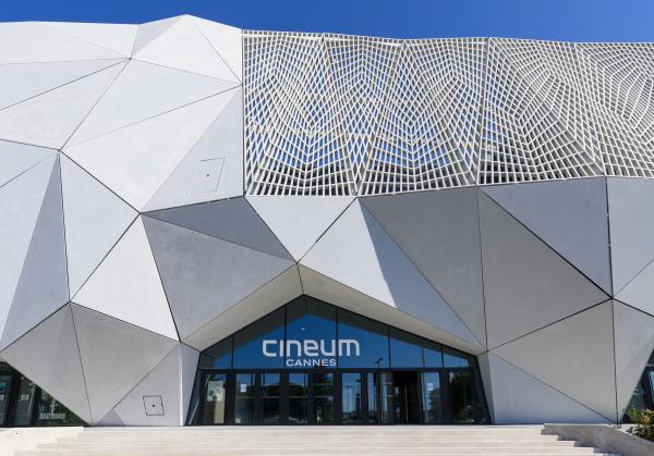 cineum-cannes-salles-cinema-realite-virtuelle-anniversaire-enfants