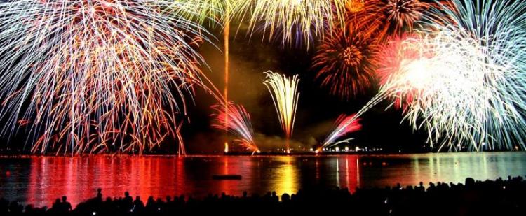 15 ao t 2023 Nice et Alpes maritimes 06 Feux d artifice et